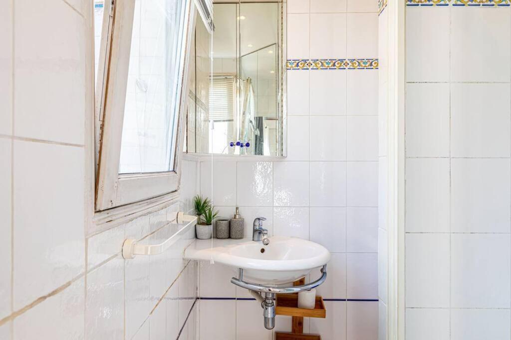Guestready - A Superb Near Quartier Asiatique *